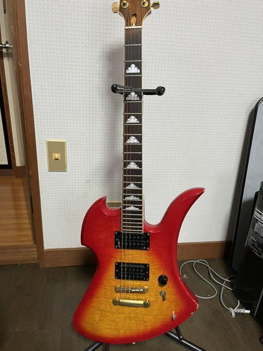 hide モデルギター 赤