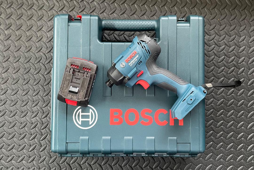 Bosch  インパクトドライバー(GDR18V-160)+バッテリー+ケース