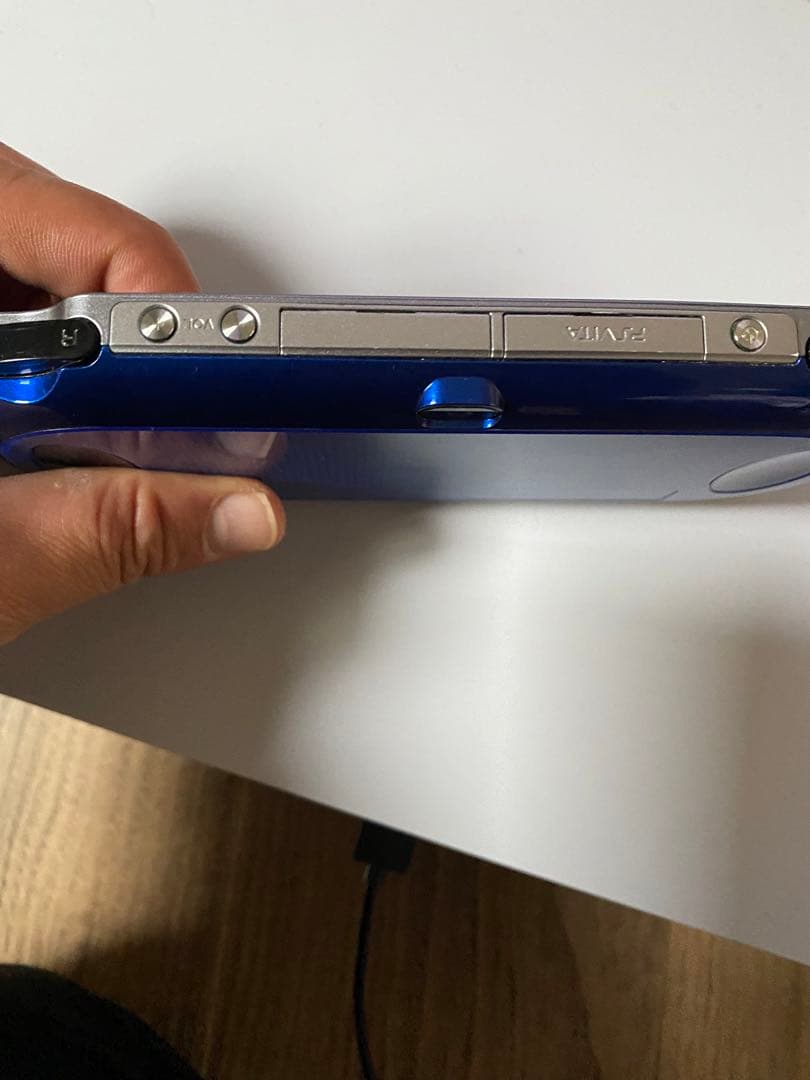 psvita1000アクアブルー良品本体のみ