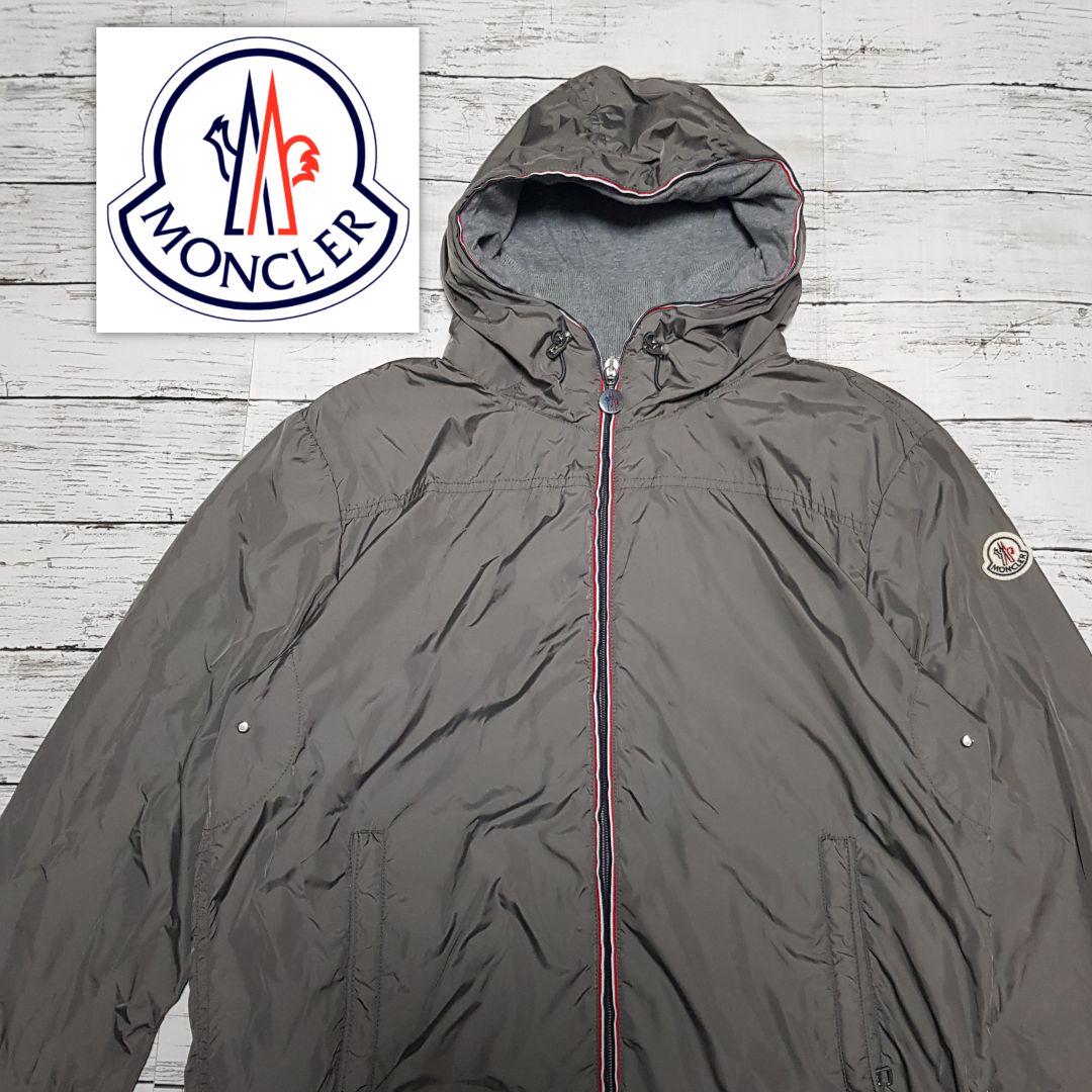 MONCLER フルジップパーカー