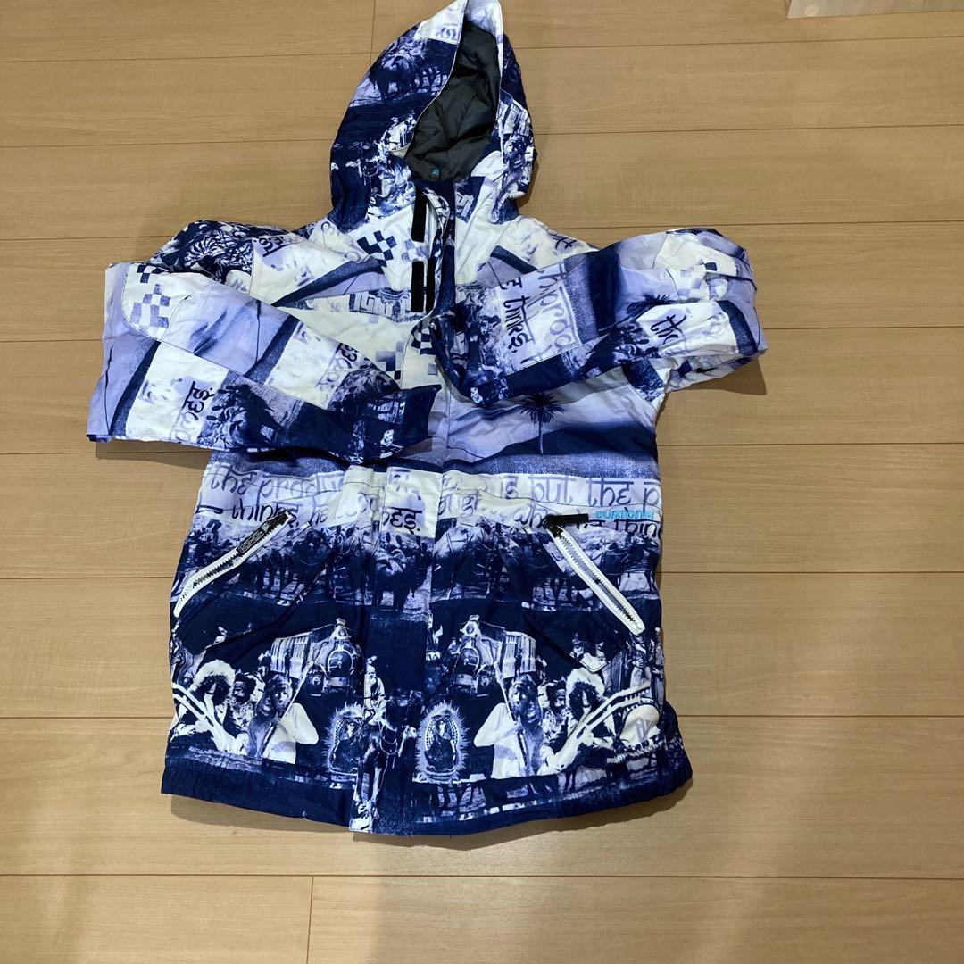 バートンのスノボウェアです。