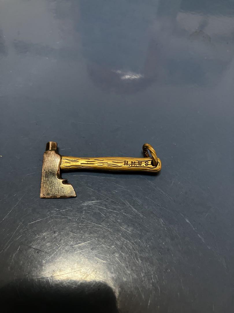 HATCHET ハチェット　ネックレストップ