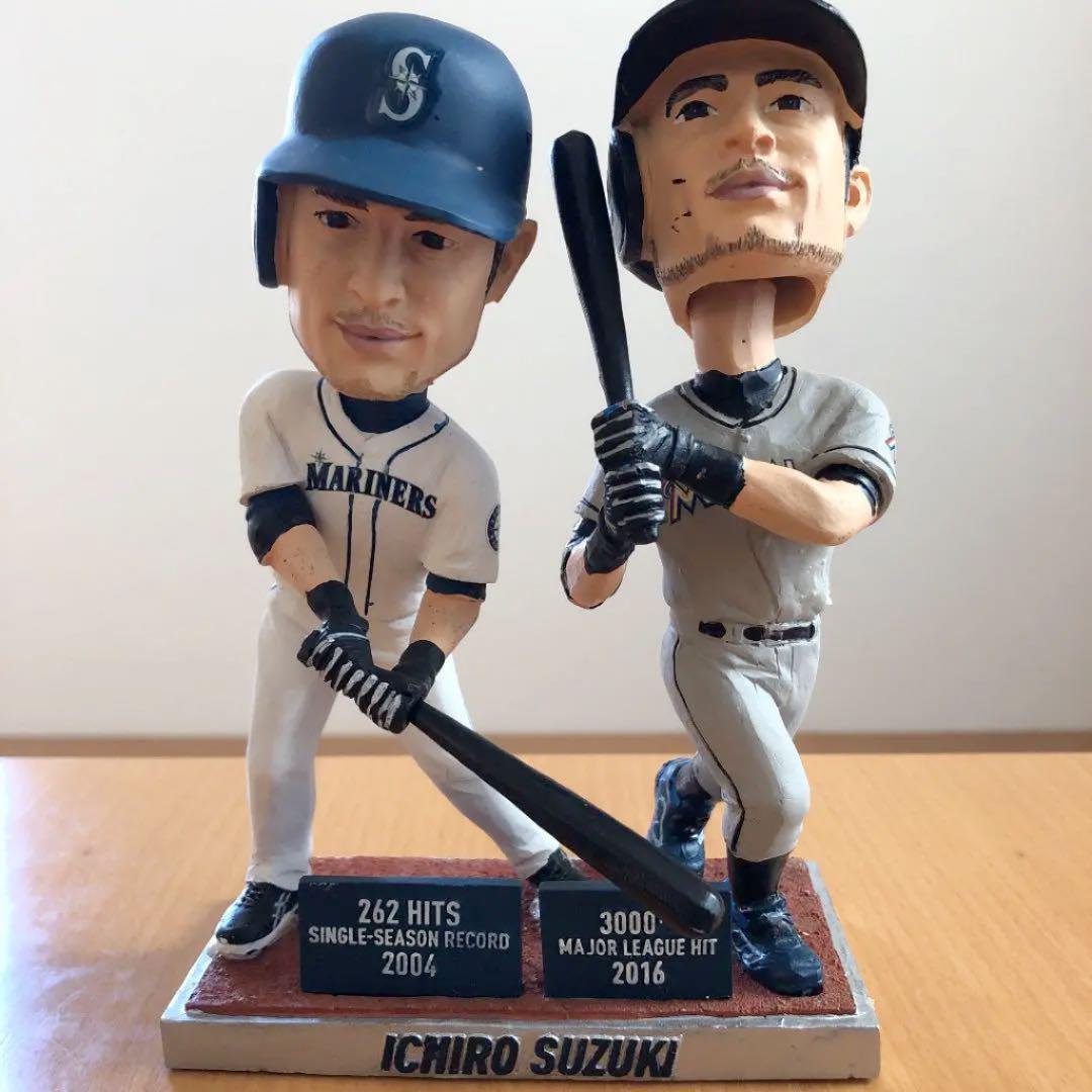 イチロー 限定ボブルヘッド　3000記念グッズ